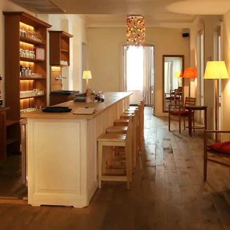 Adahan Decamondo Pera, Autograph Collection Estambul