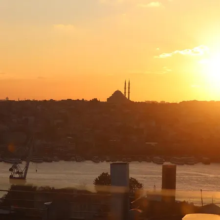 Adahan Decamondo Pera, Autograph Collection 4* Estambul