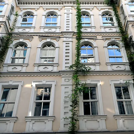 Adahan Decamondo Pera, Autograph Collection Istanbul