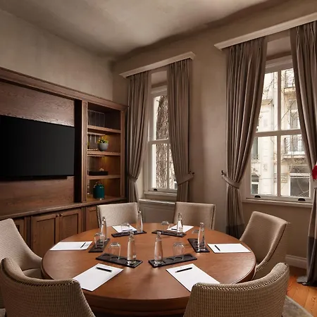 Hotel Adahan Decamondo Pera, Autograph Collection 4*