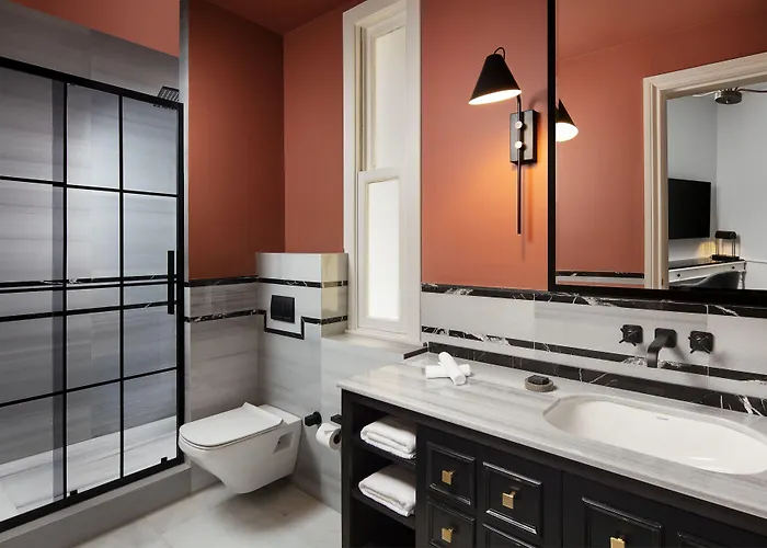 Hotel Adahan Decamondo Pera, Autograph Collection 5*