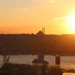 Adahan Decamondo Pera, Autograph Collection 4* Istanbul